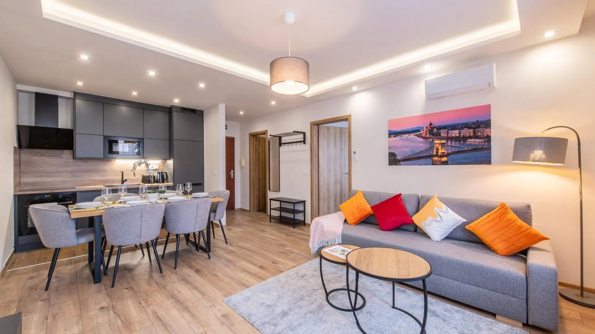 Ultra Central - New Modern Apartment Budapest